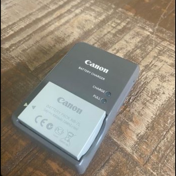 Canon PowerShot SX30 IS Camera - Picture 6 of 6